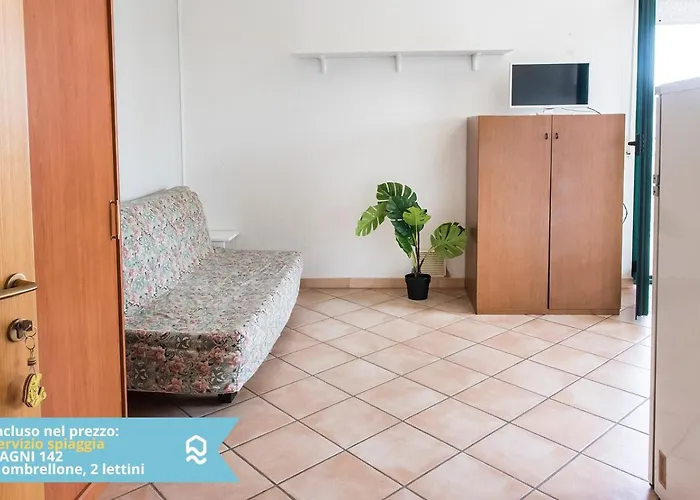 Senigallia, Bilocale Sul Mare Con Inclusa - Se001 セニガッリア